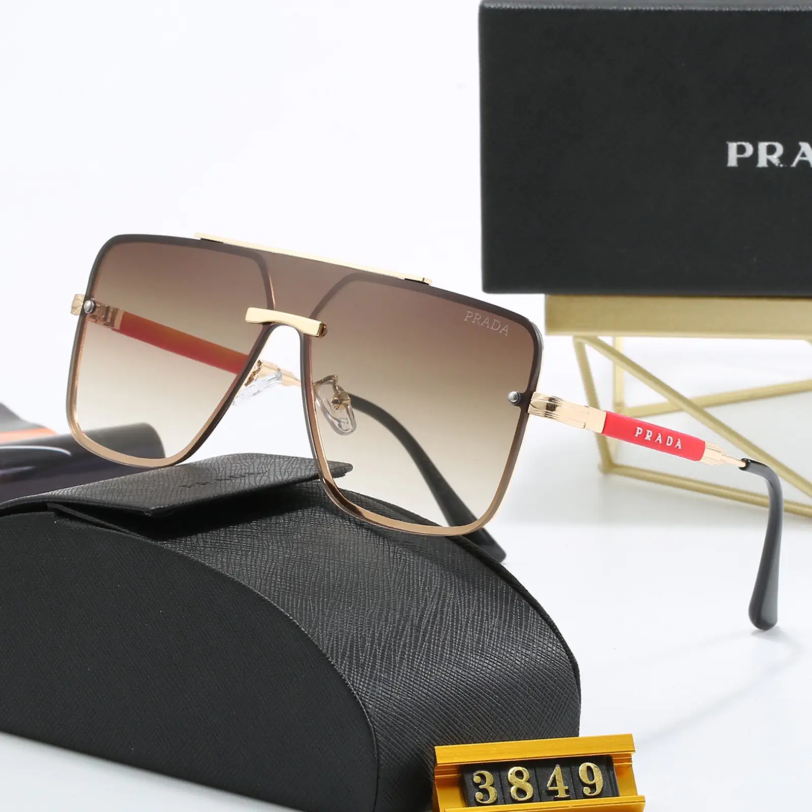 Prada サングラス S0019
