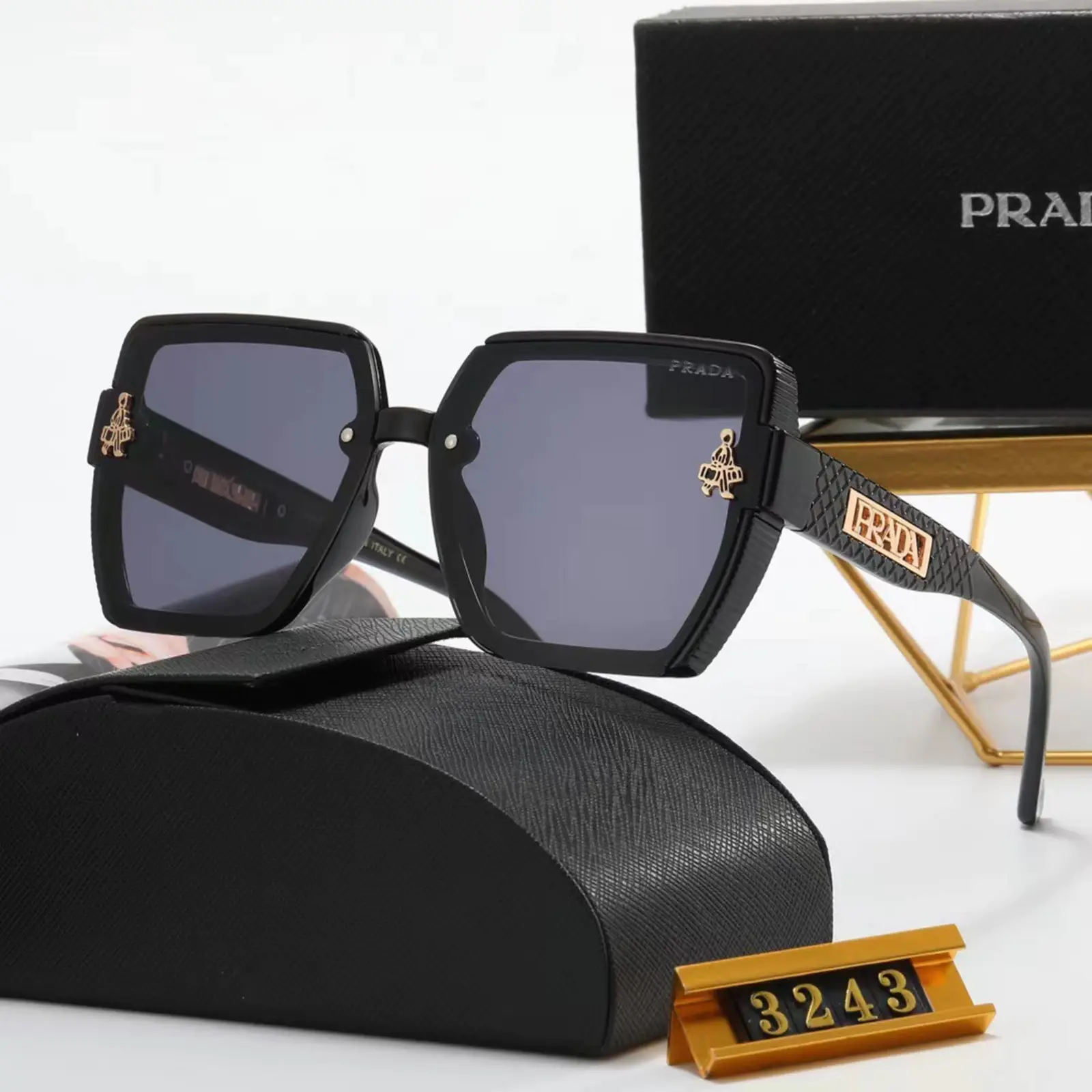 Prada サングラス S0004