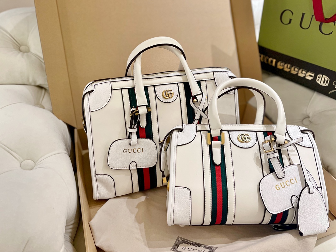 Gucci グッチ 🔥ボストン枕バッグ🔥