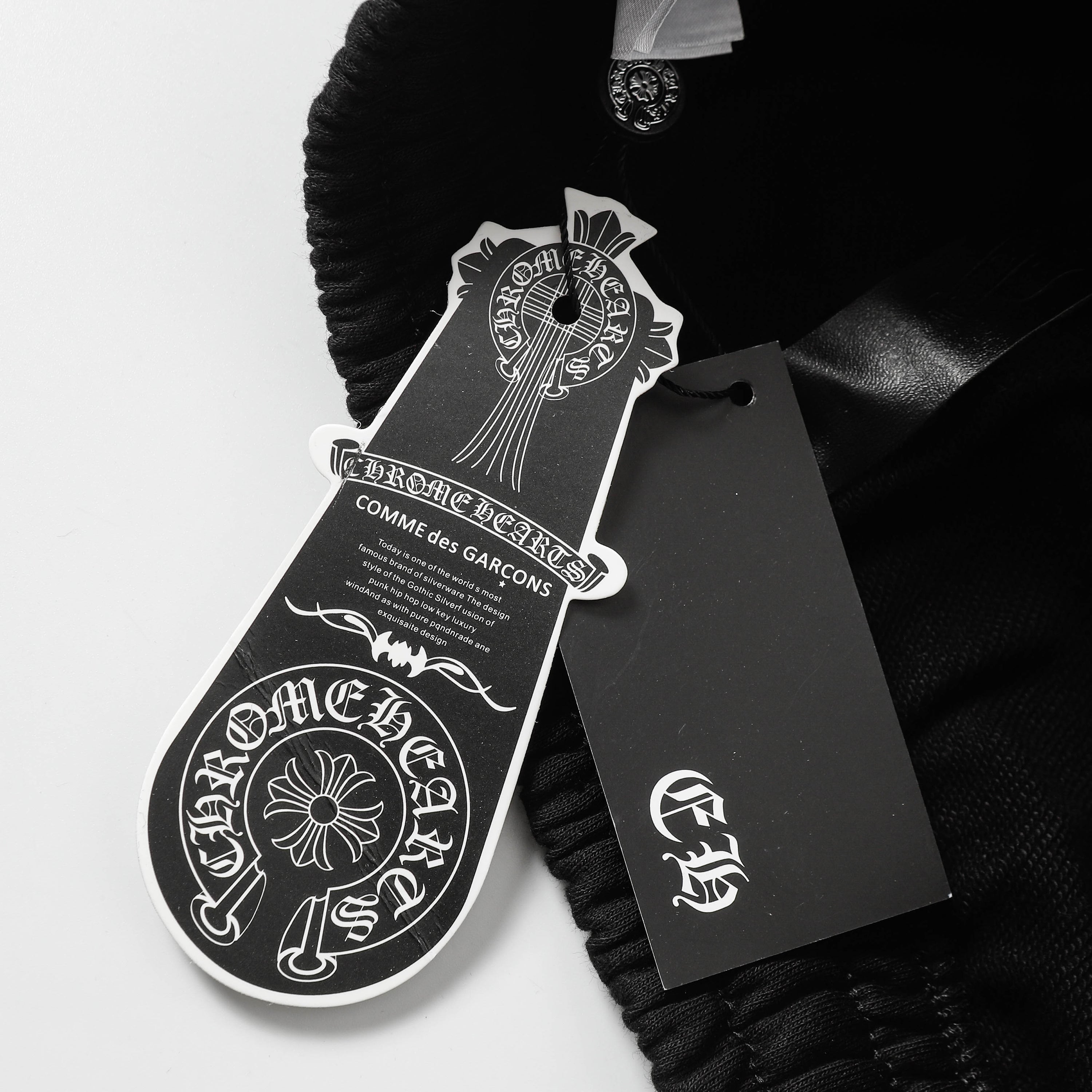 【Chrome Hearts】クロムハーツ セメタリーレザー クロスパッチ ペーパージャム ショートパンツ