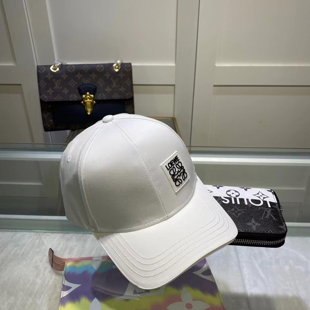 🔥2 個購入すると、最低価格の 1 個が無料になります🔥【LOEWE】ロエベ ベースボールキャップ