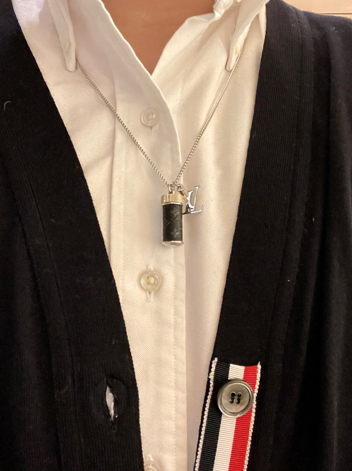 【国内発送/直営店】BTS防弾少年団J-HOPE着用 ★ネックレス Monogram Eclipse香水瓶アクセサリー