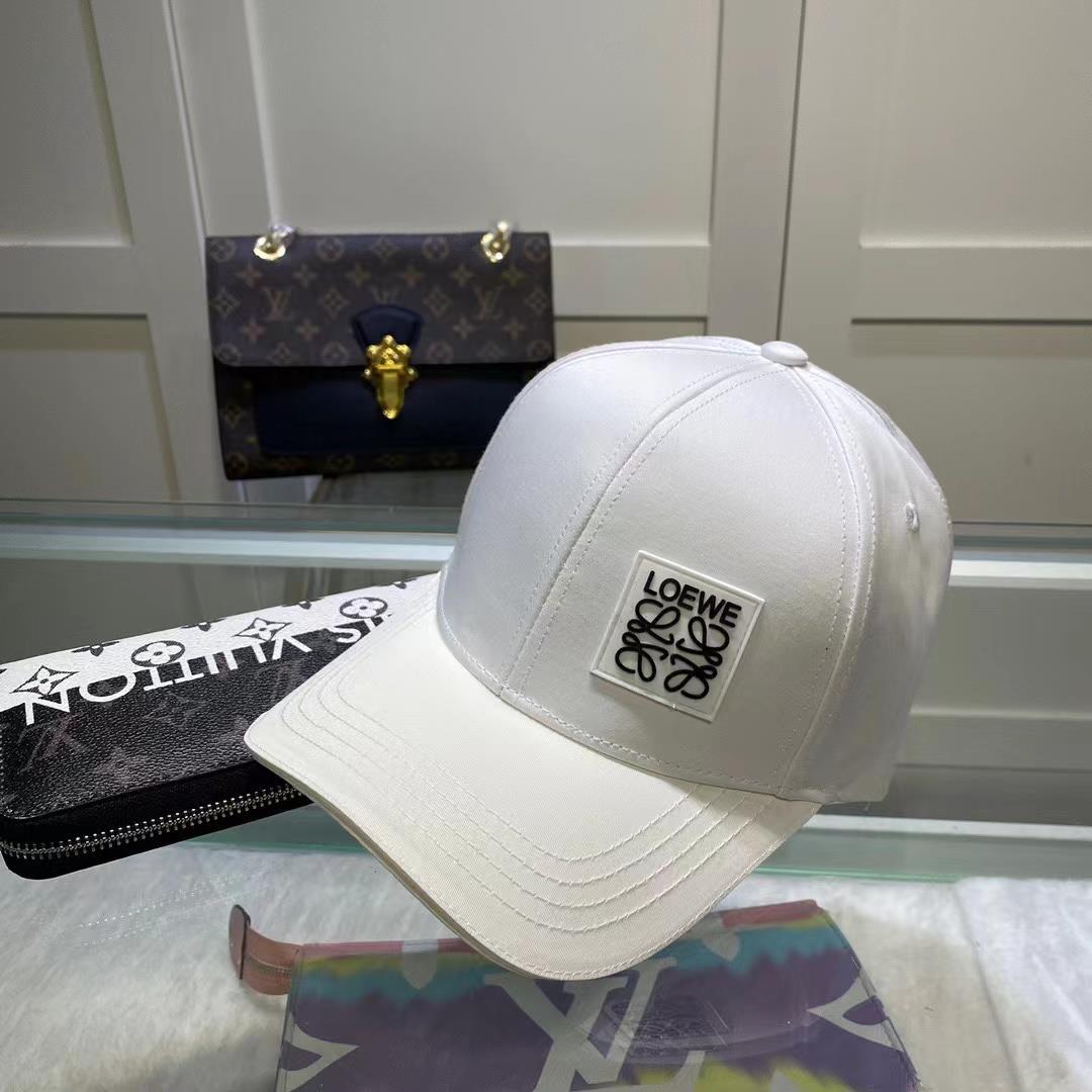 🔥2 個購入すると、最低価格の 1 個が無料になります🔥【LOEWE】ロエベ ベースボールキャップ