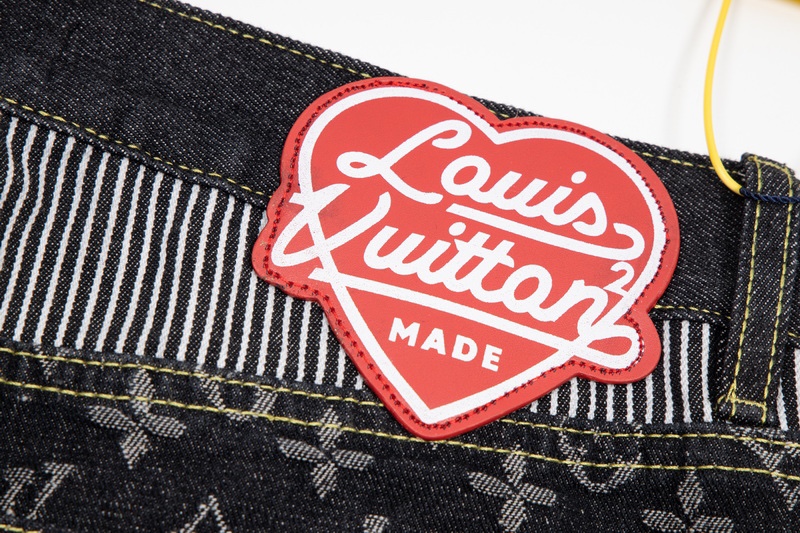 LOUIS VUITTON  構造スプライシングとフラワープリントを施したNIGO2共同ブランドのデニムズボンM-2XL