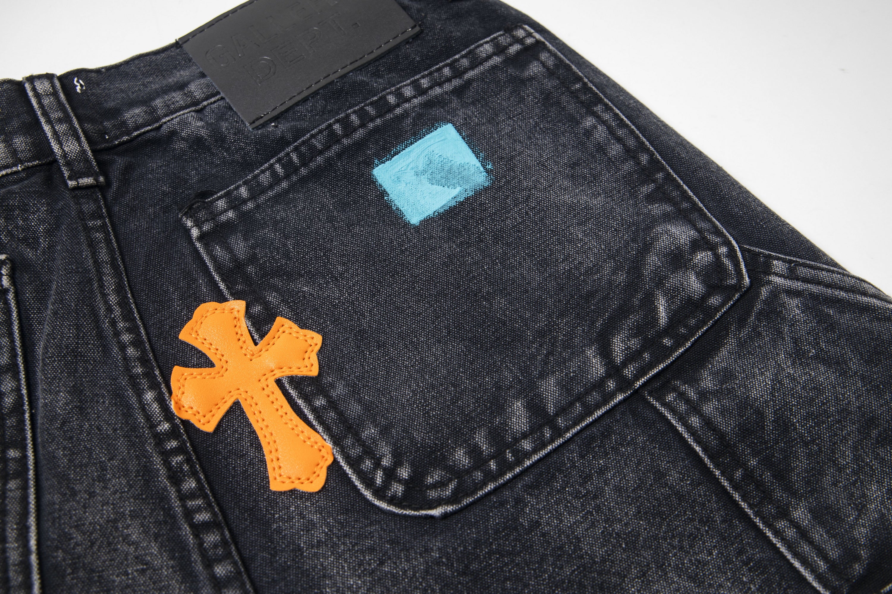 【Chrome Hearts】クロムハーツ ギャラリーデパート クロスパッチ フレアデニムジーンズ 8176