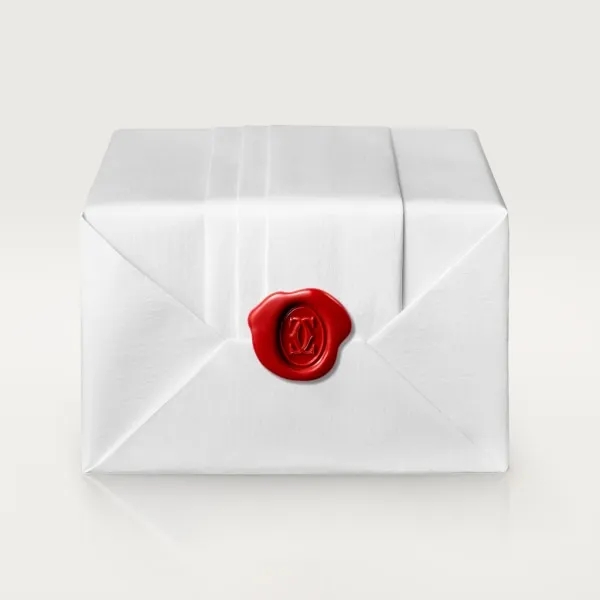 【国内発送/直営店】ネックレス LOVE 、ダイヤモンド2個