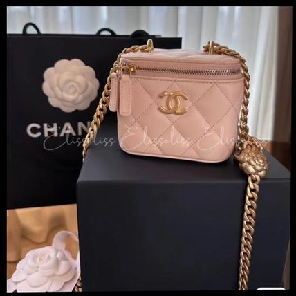 大人気バニティmini ♡CHANEL♡シャネル ミニヴァニティバッグ ハートモチーフが可愛い♪