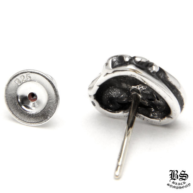 クロムハーツ ハート スタッドピアス