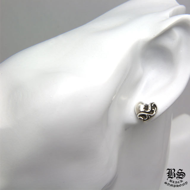 クロムハーツ ハート スタッドピアス