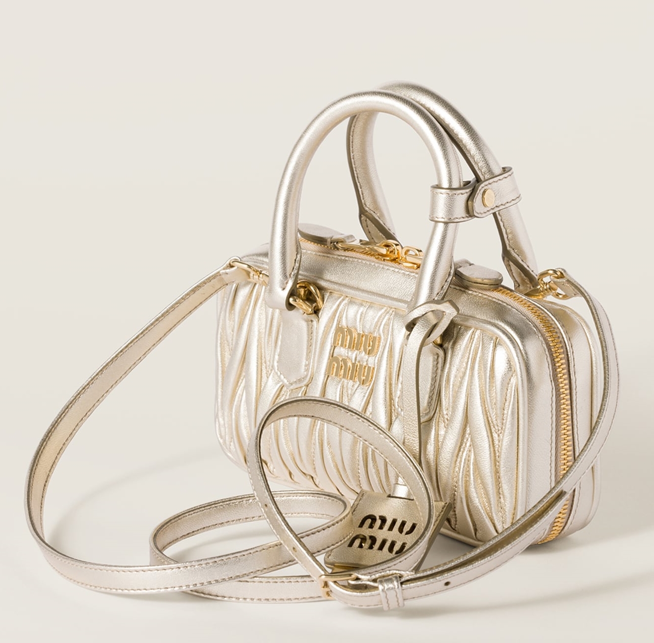 MiuMiu 新作 レディース ショルダーバッグ・ポシェット MINI