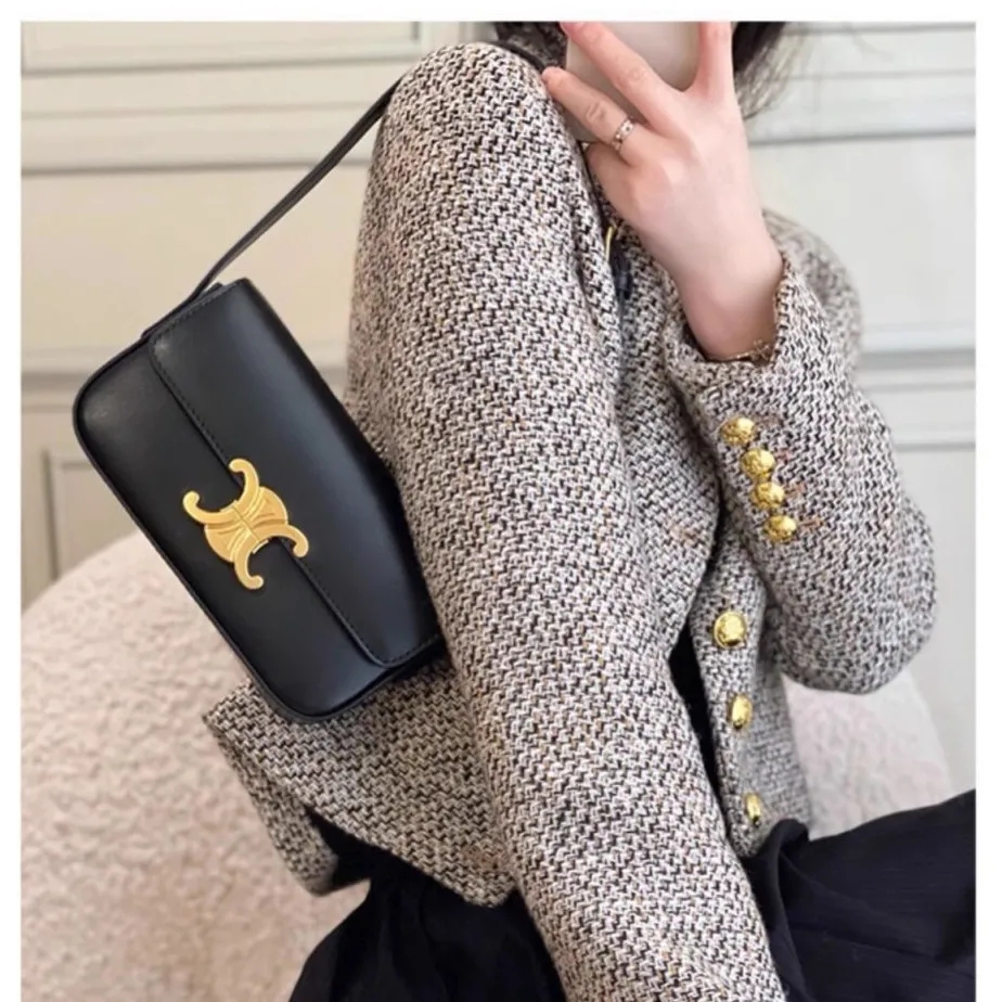 人気☆新作CELINE ショルダーバッグ