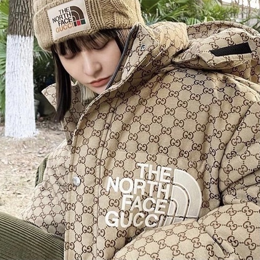 歴史的コラボ入手困難!GUCCI×THE NORTH FACE