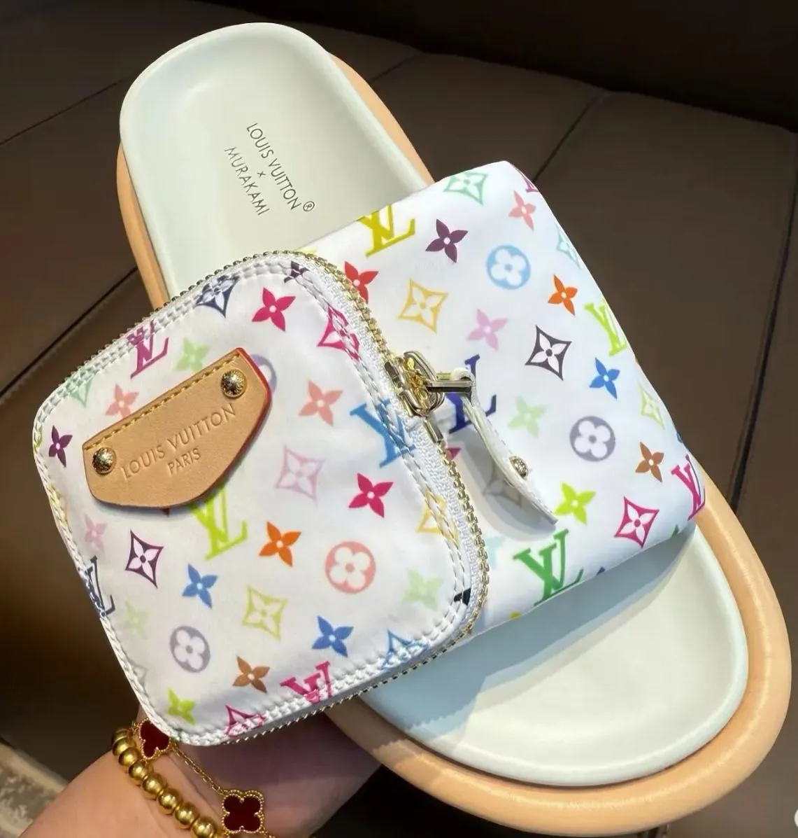 🔥50%OFF🔥🎐LOUIS VUITTON 新しいベルクロプラットフォームシルクサテンエンボスサンダル