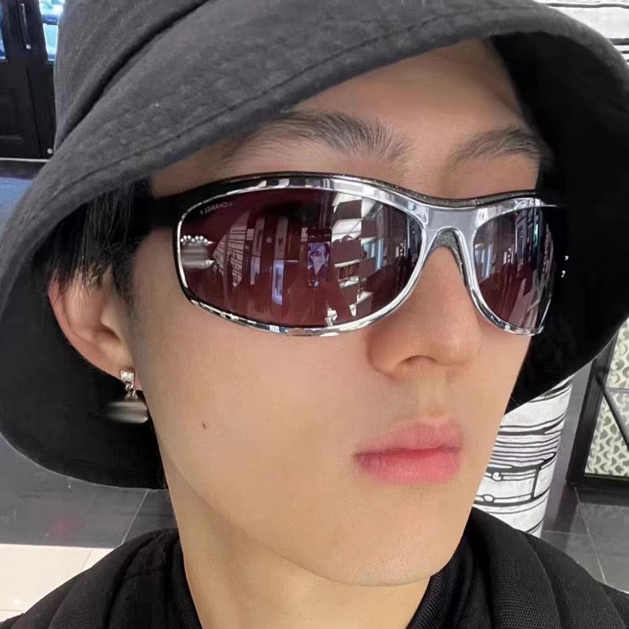 シャネル 2025年新作 欧米レトロ シルバー 曲面 アウトドア スポーツ サングラス CH381479