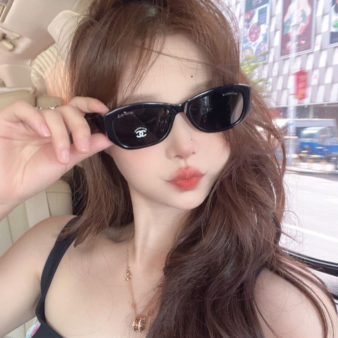 シャネル 2025年新作 ダブルCHロゴ エレガント サングラス CH381694