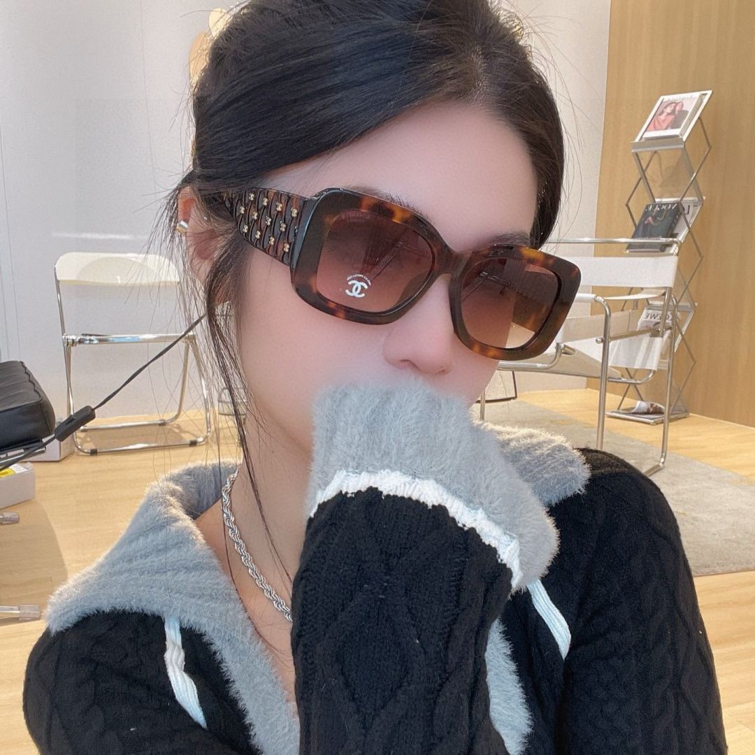 【CHANEL】シャネル 2025年新作トレンド 人気スクエア 偏光サングラス CH381731