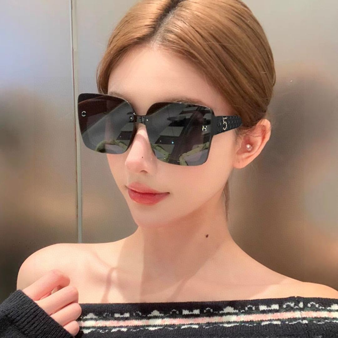 【CHANEL】シャネル 2025年新作トレンド 大人気 ファッションスクエア 偏光サングラス CH53052