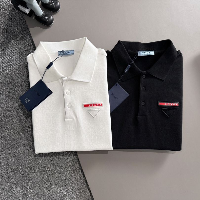 【プラダ】Prada 2025年春夏新作 ブラック/ホワイト ポロシャツ 半袖 T138073