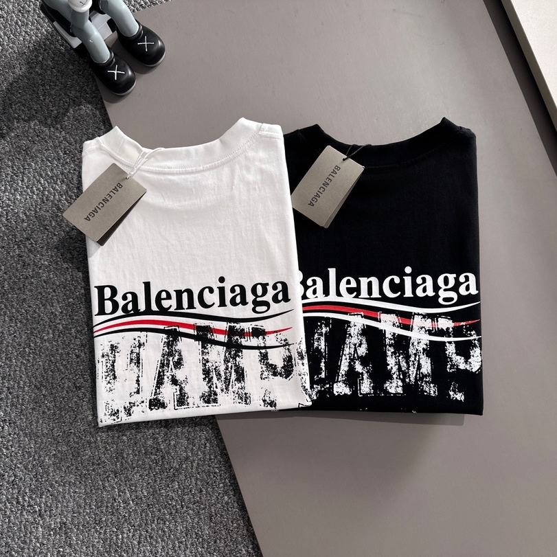 バレンシアガ 2025年春夏コレクション ブラック/ホワイト 半袖 T138039