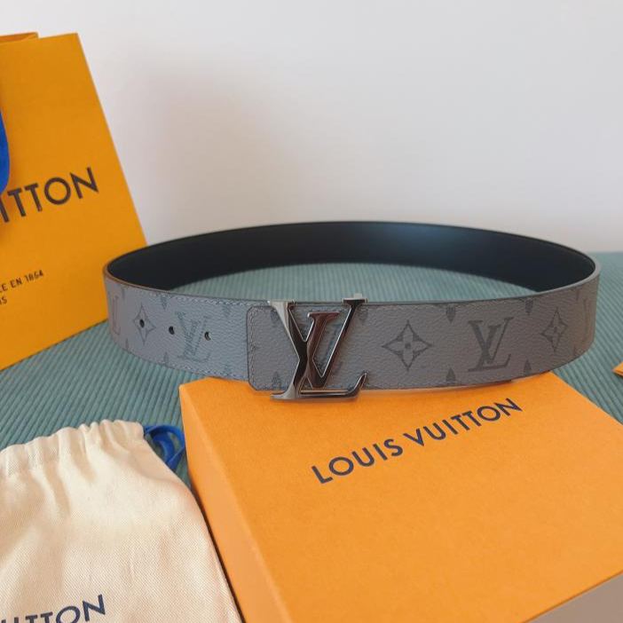 LOUIS VUITTON/ルイ・ヴィトン 4.0cm幅 クラシックベルト· ギフトにもご自身用にも最適です