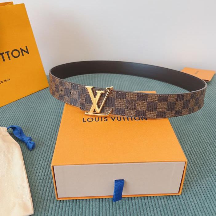 LOUIS VUITTON/ルイ・ヴィトン 4.0cm幅 クラシックベルト· ギフトにもご自身用にも最適です