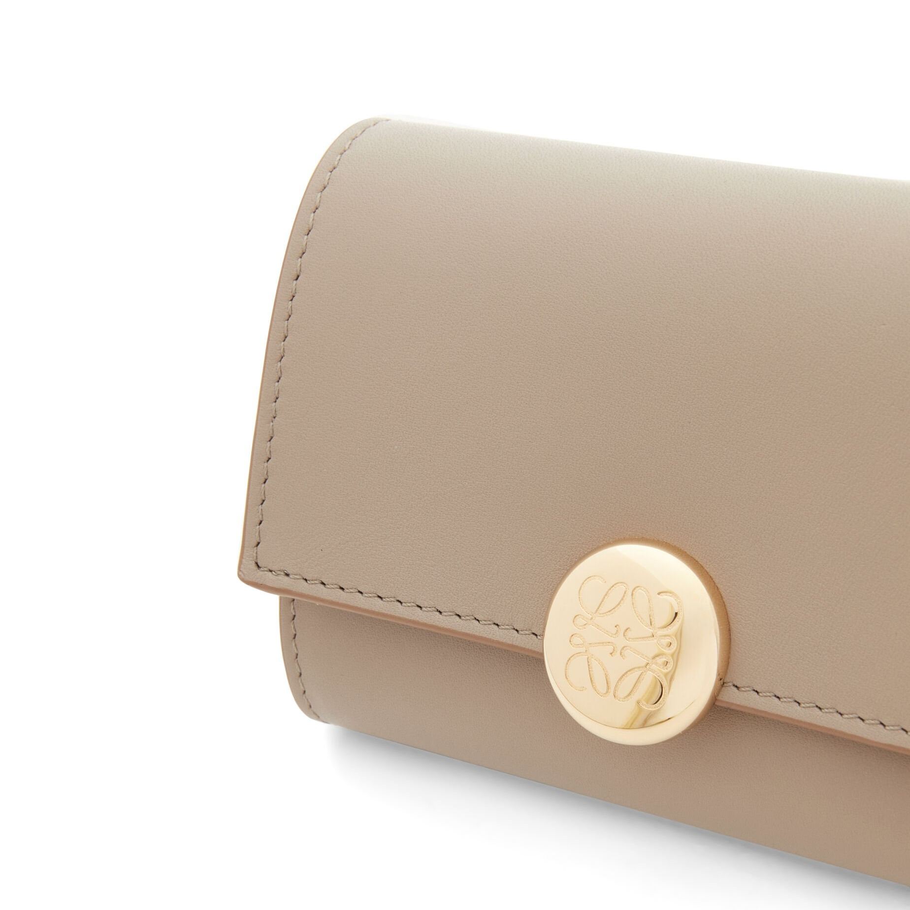 LOEWE/ロエベ ぺブル バーティカル ウォレット スモール（シャイニーナパカーフ）（財布）