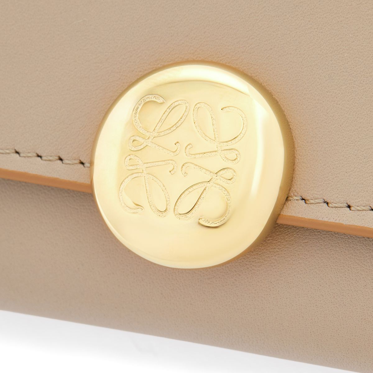 LOEWE/ロエベ ぺブル コンティネンタル ウォレット（財布）（シャイニーナパカーフ）