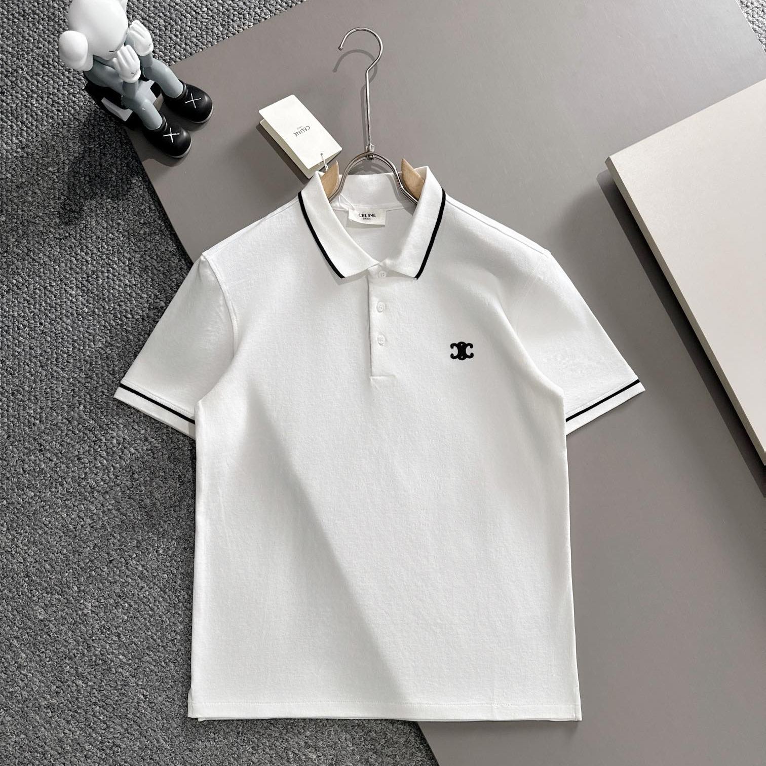 CELINE 2025年春夏新作　3色展開　半袖Tシャツ T138075