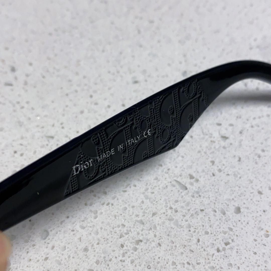 【男女兼用】2025S新作 Dior Sunglass · ディオール サングラス DiorB27 S3F