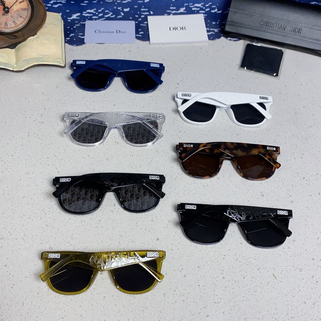 【男女兼用】2025S新作 Dior Sunglass · ディオール サングラス DiorB27 S3F