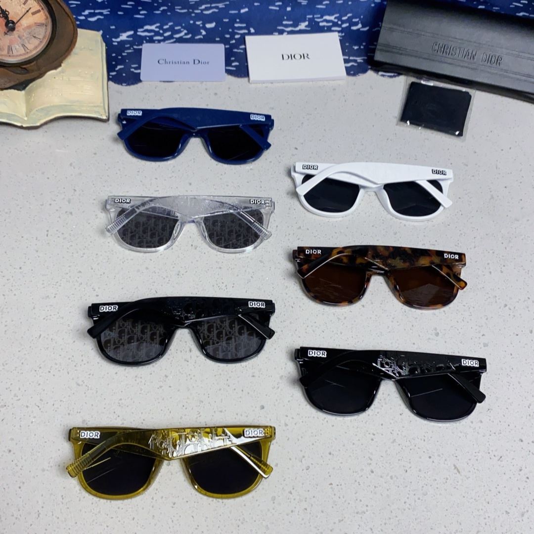 【男女兼用】2025S新作 Dior Sunglass · ディオール サングラス DiorB27 S3F