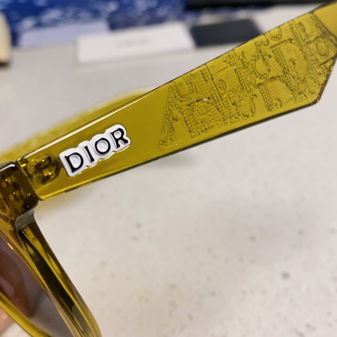 【男女兼用】2025S新作 Dior Sunglass · ディオール サングラス DiorB27 S3F