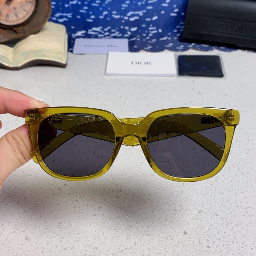 【男女兼用】2025S新作 Dior Sunglass · ディオール サングラス DiorB27 S3F