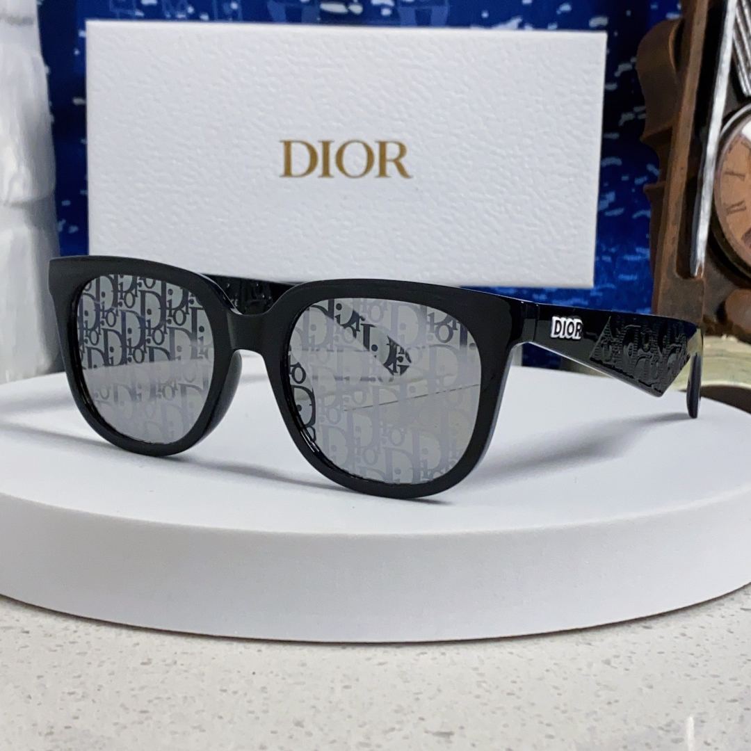 【男女兼用】2025S新作 Dior Sunglass · ディオール サングラス DiorB27 S3F