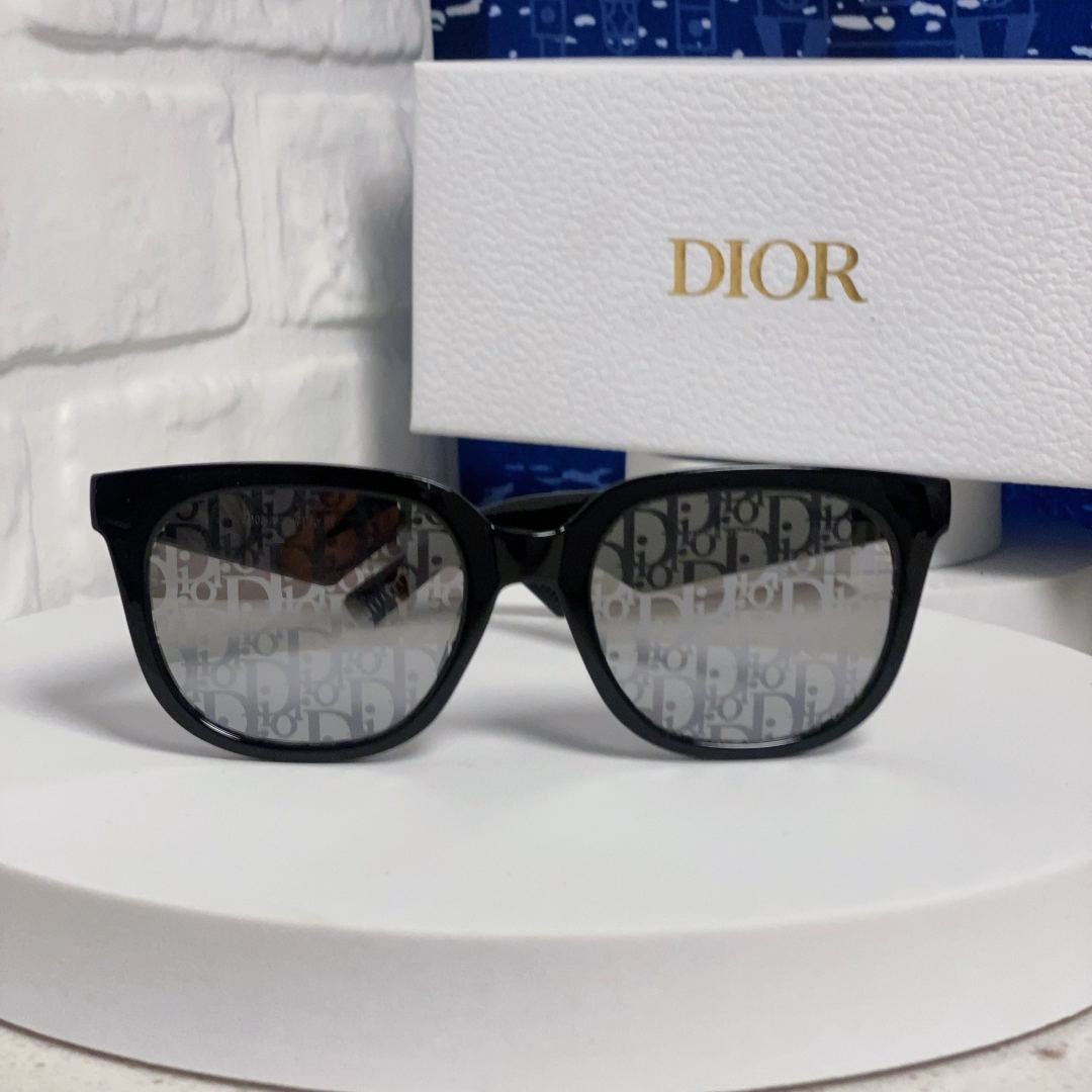 【男女兼用】2025S新作 Dior Sunglass · ディオール サングラス DiorB27 S3F