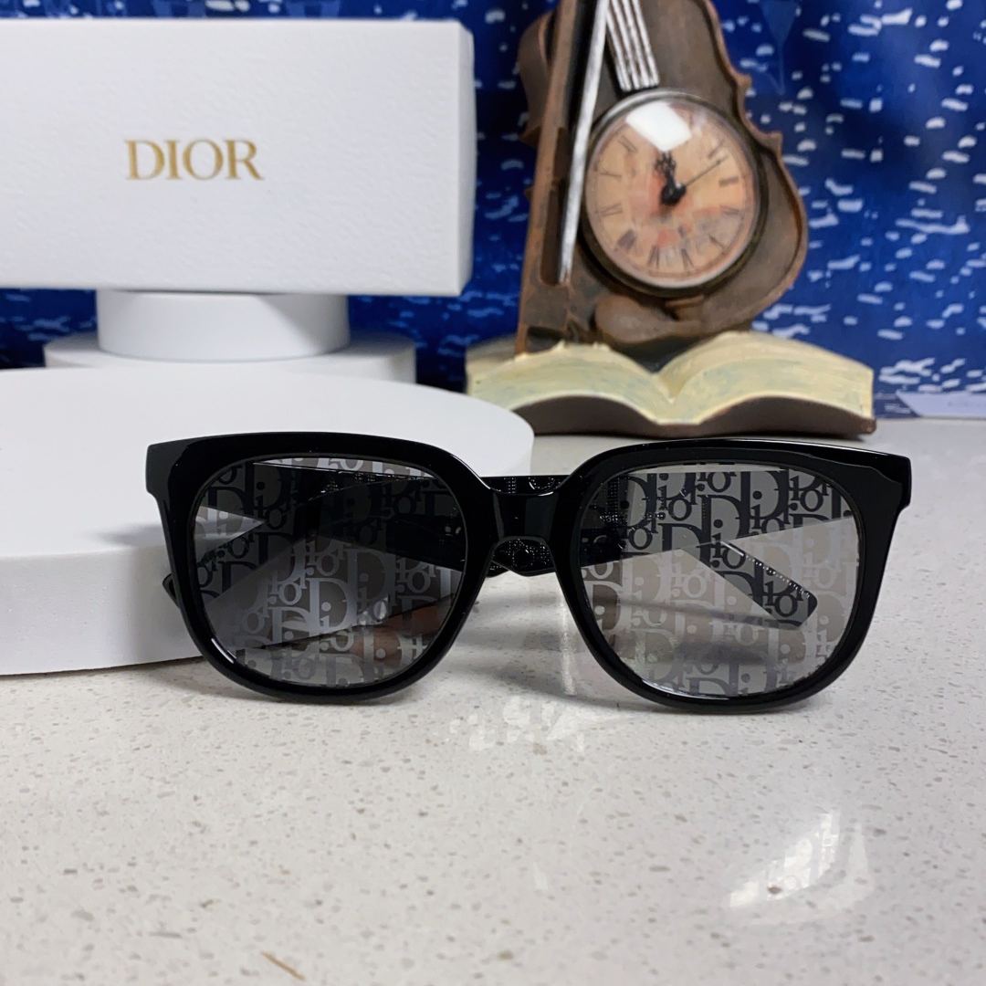 【男女兼用】2025S新作 Dior Sunglass · ディオール サングラス DiorB27 S3F