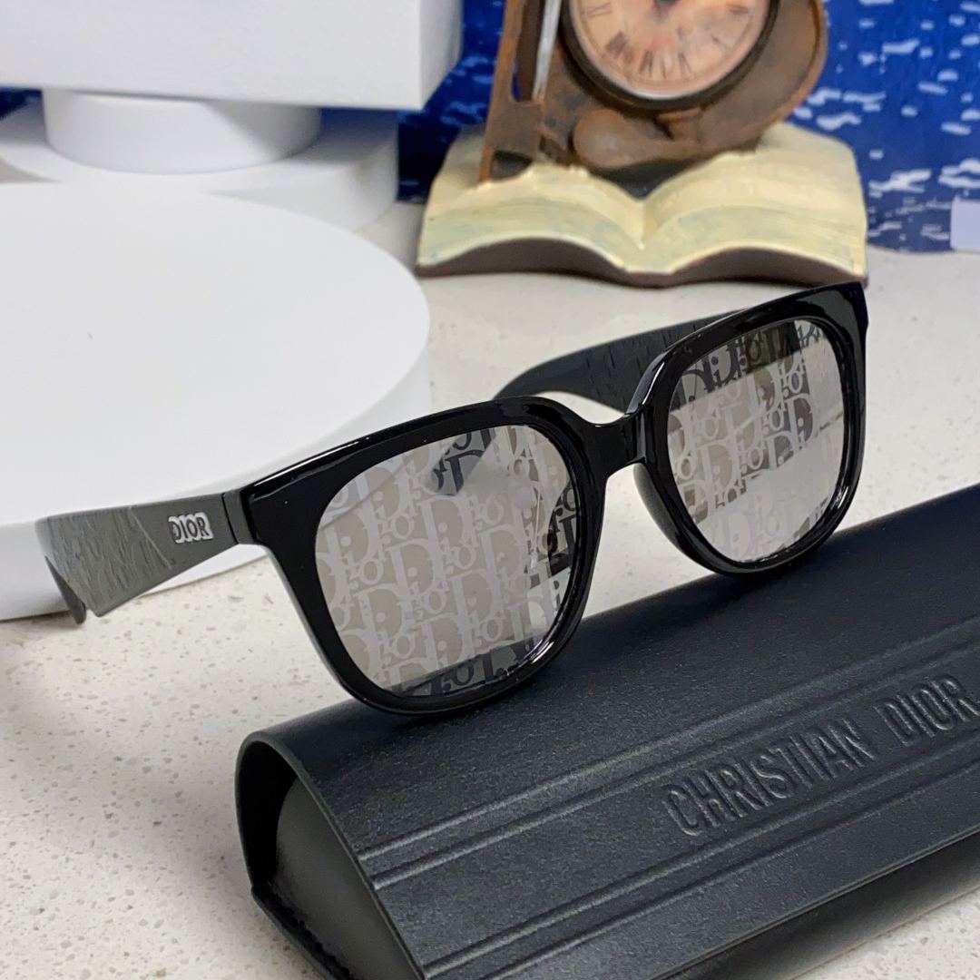 【男女兼用】2025S新作 Dior Sunglass · ディオール サングラス DiorB27 S3F