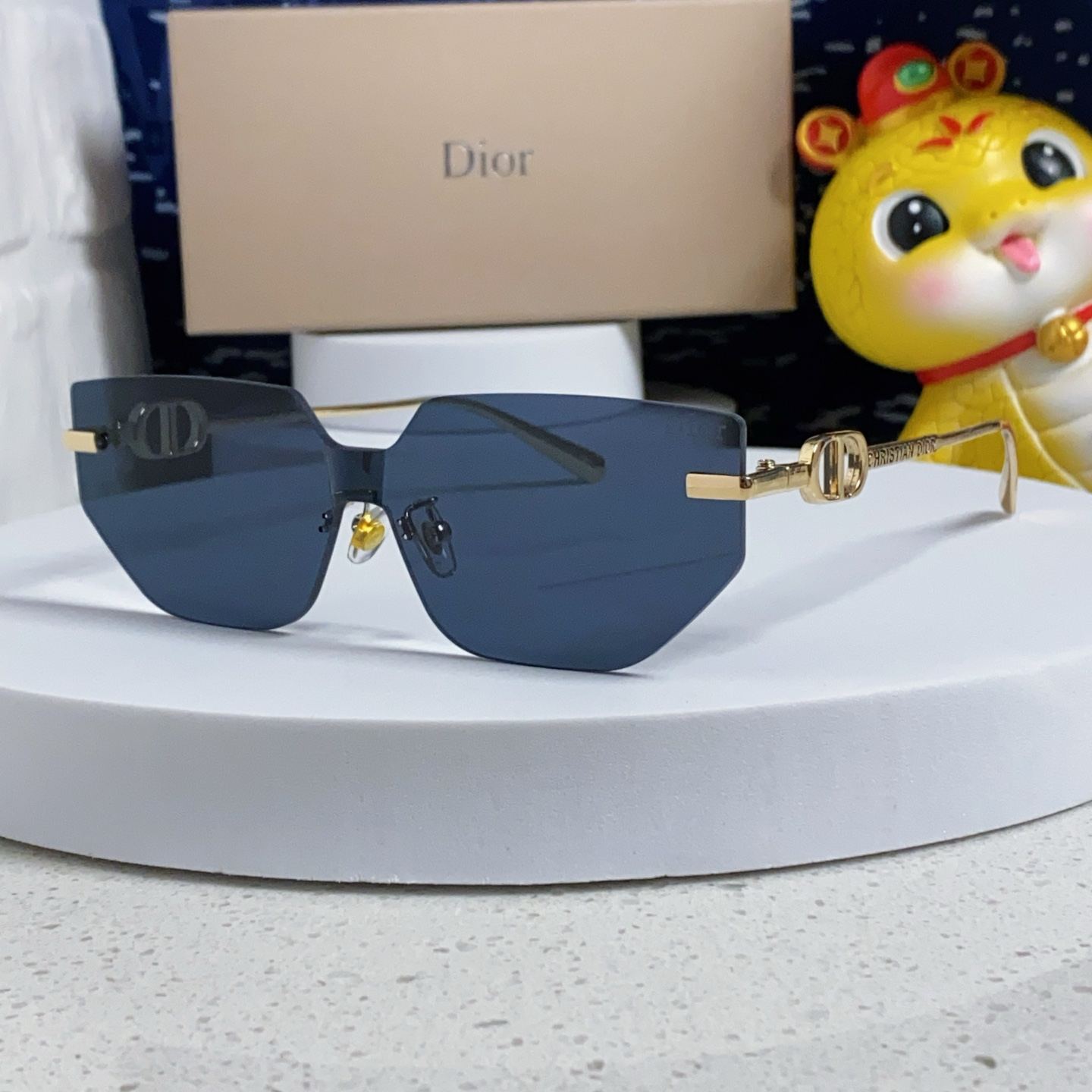 【男女兼用】 2025S新作 Dior Sunglass · ディオール M3U サングラス