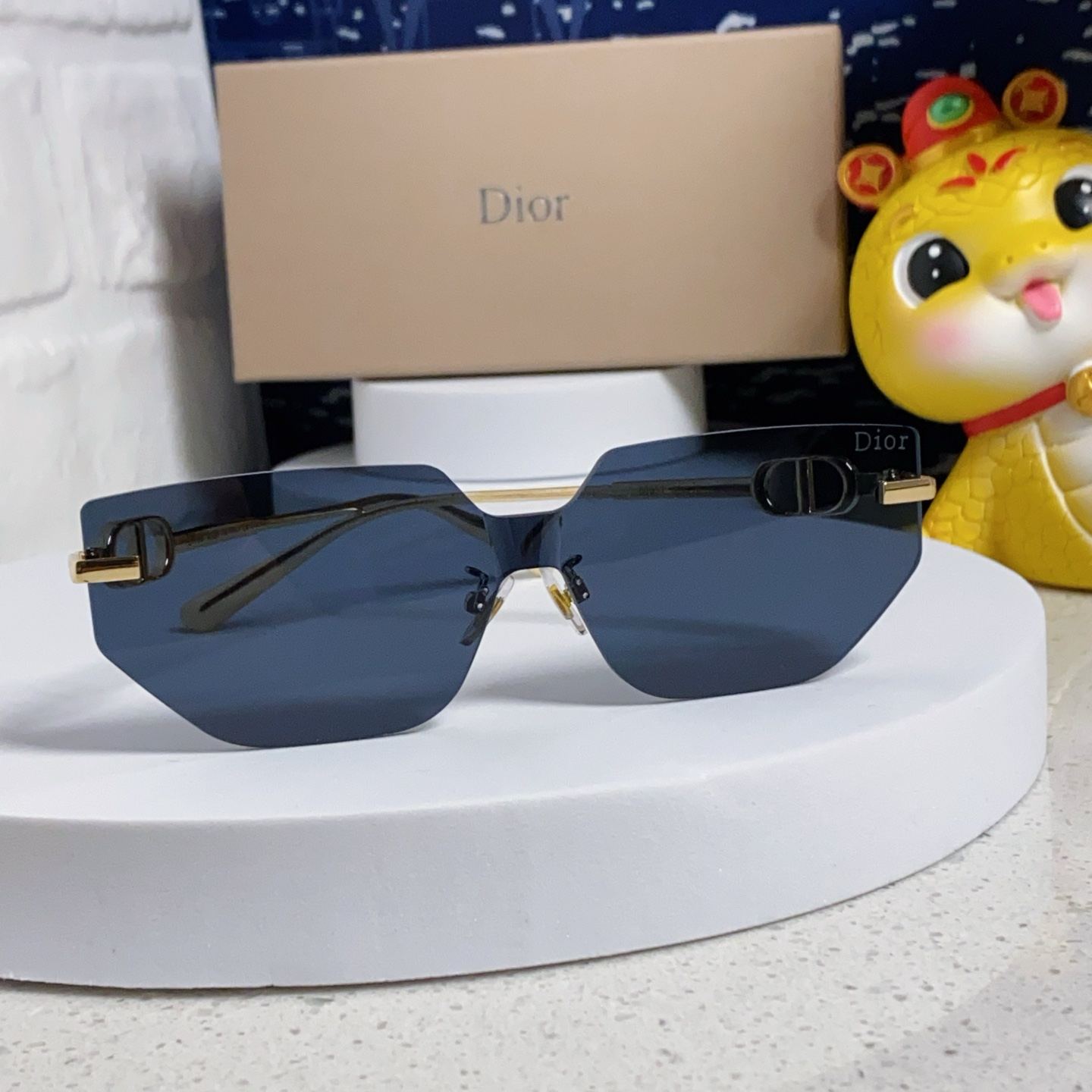 【男女兼用】 2025S新作 Dior Sunglass · ディオール M3U サングラス