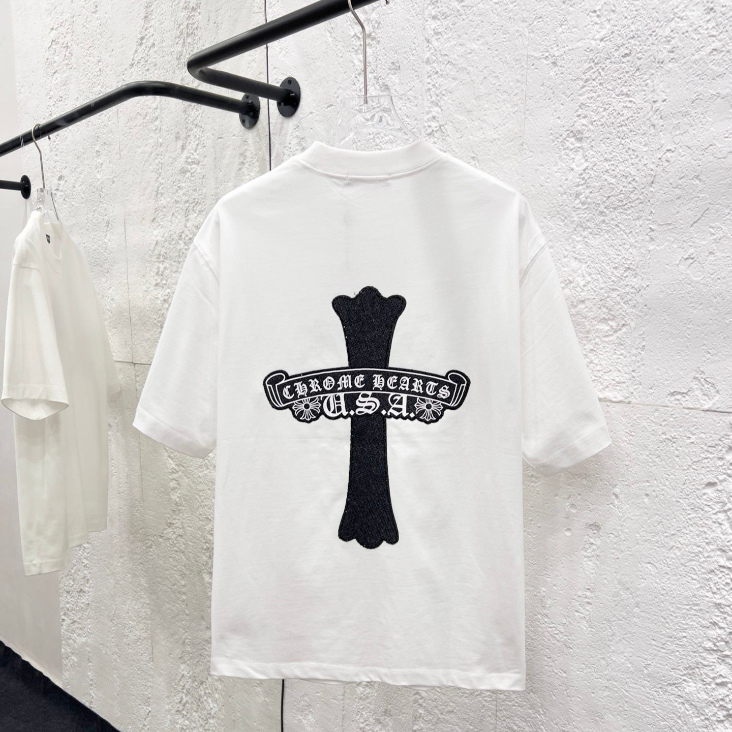 クロムハーツ【Chrome Hearts】 Tシャツ - 2026年春夏 新着商品 ブラック / ホワイト HT-26S02