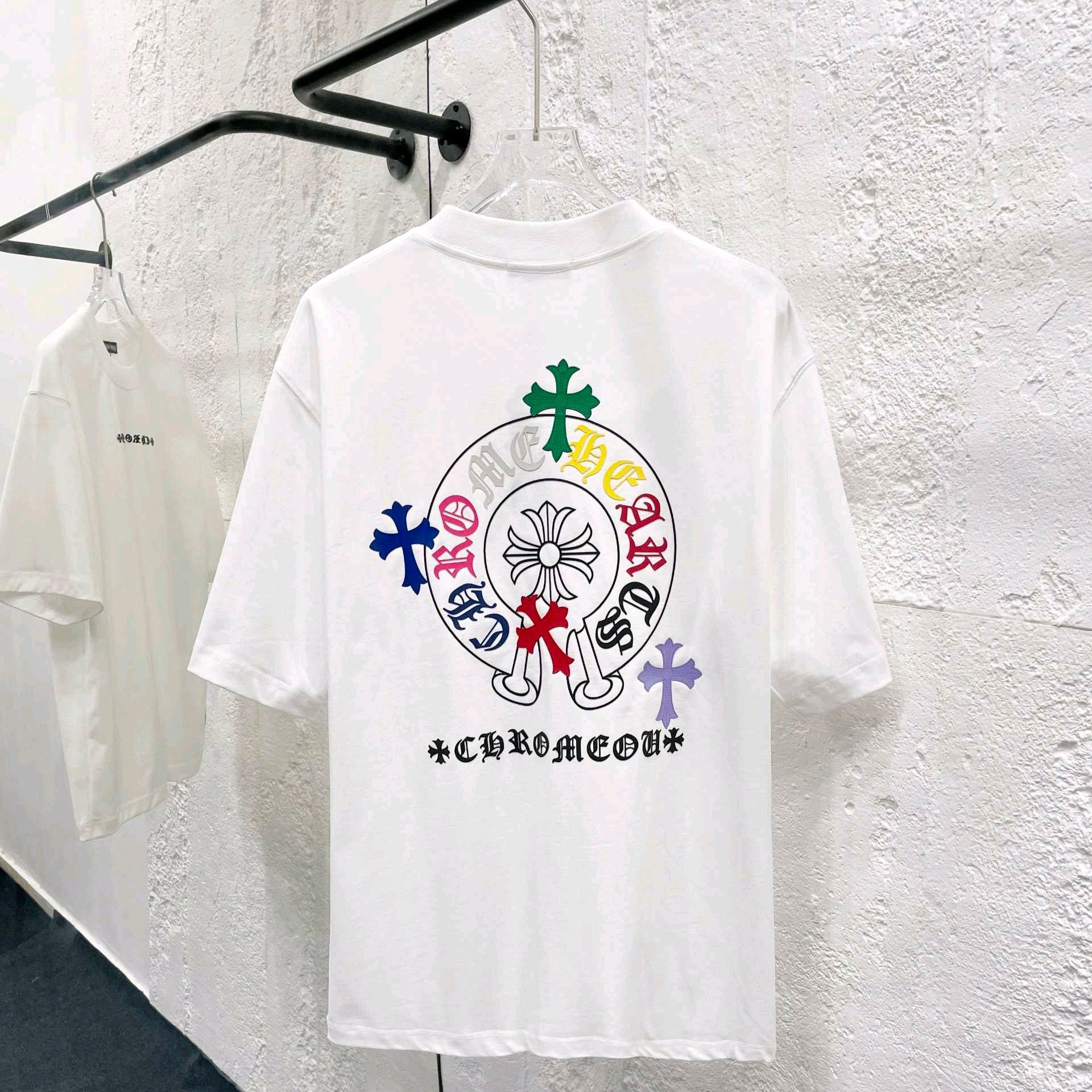 【ストリート感抜群】Chrome Hearts/クロムハーツ 2026夏限定 クロスデザインTシャツ ブラック/ホワイト HT-26S04