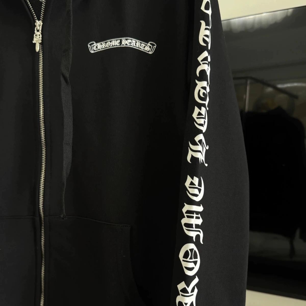 【クロムハーツ】 Chrome Hearts Zip Up Hoodie クロムハーツ パーカー ブラック【男女兼用】