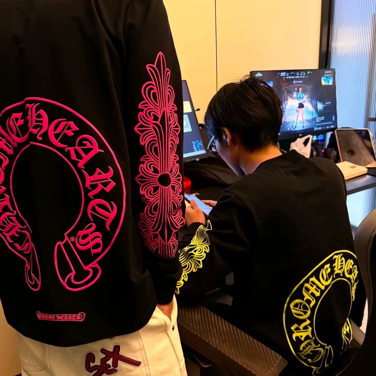 2026新作 定番モデル クロムハーツ パーカー サイズ S~XL【男女兼用】Chrome Hearts Zip Up Hoodie 