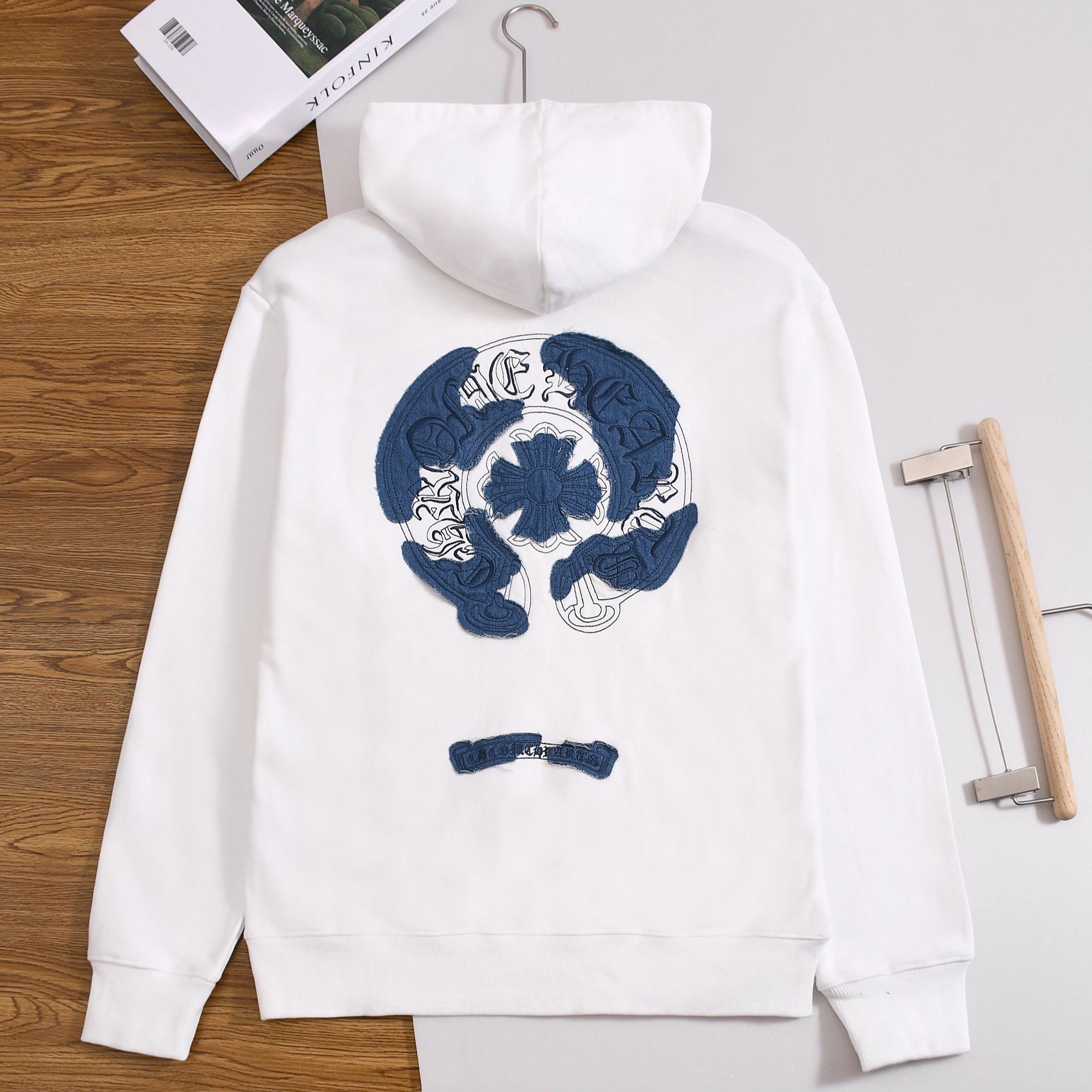 Chrome Hearts ロゴ刺繍プルオーバーパーカー