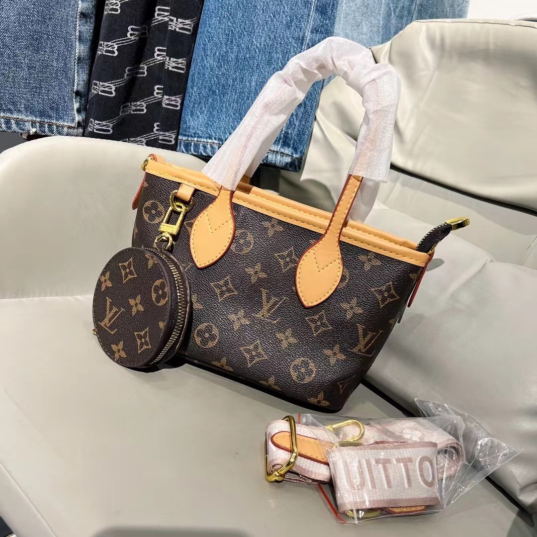 LOUIS VUITTON ネヴァーフルBB トートバッグ ブラウン 開閉式 調節可能 ポーチ付き
