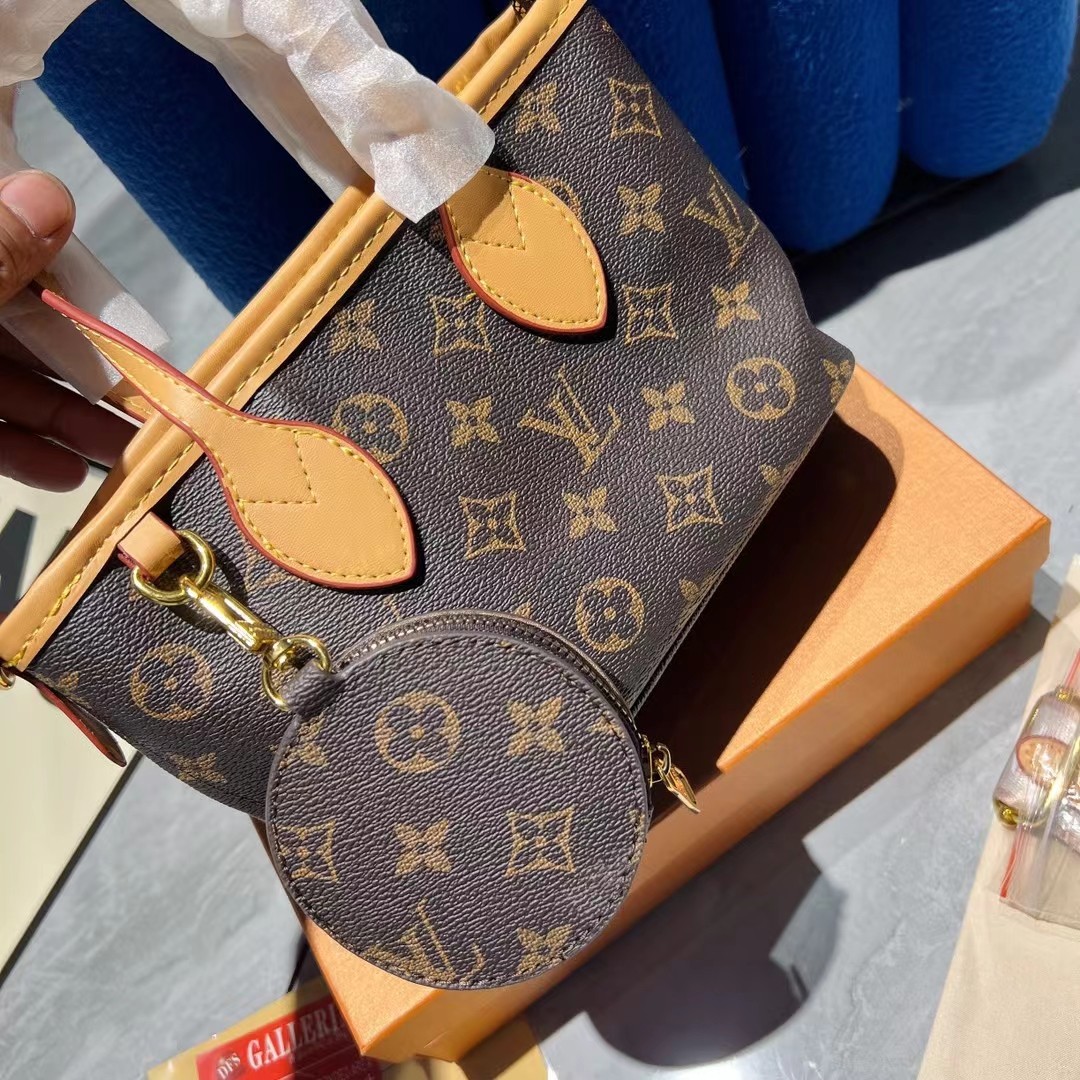 LOUIS VUITTON ネヴァーフルBB トートバッグ ブラウン 開閉式 調節可能 ポーチ付き