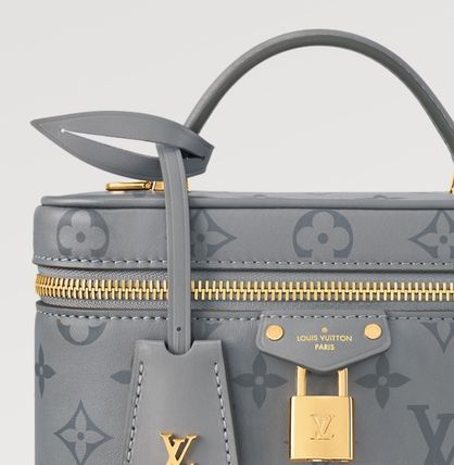 Louis Vuitton　ヴァニティ チェーンポーチ バッグ blue