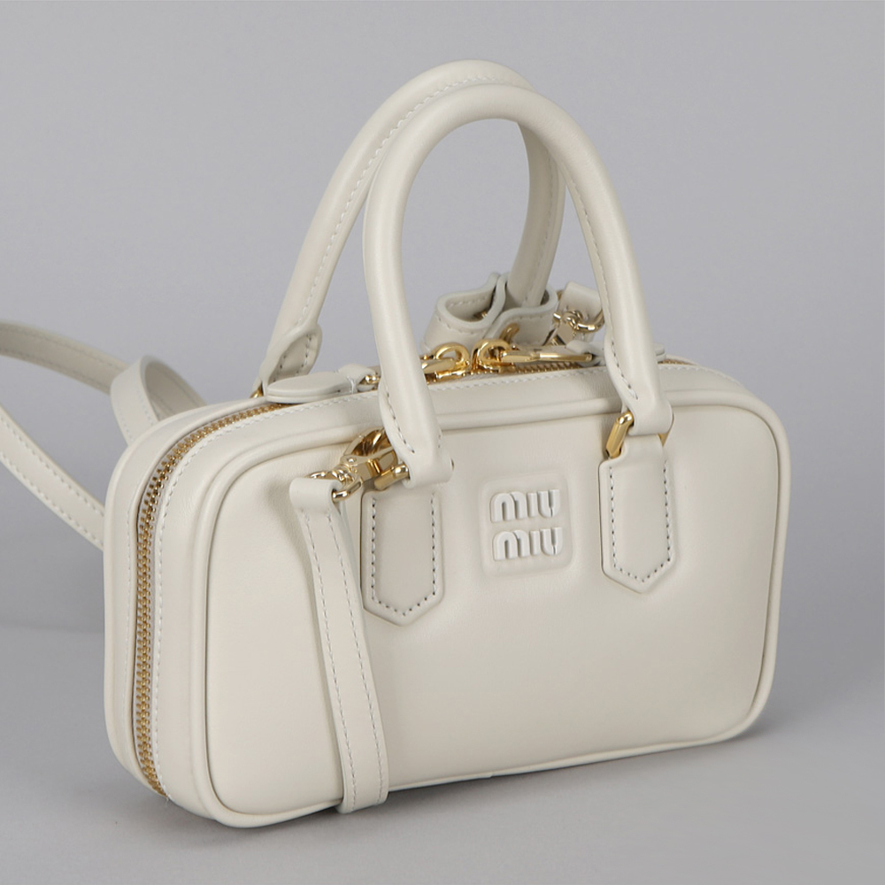 ミュウミュウ 【MIU MIU】2025新作 アルカディ レザーバッグ