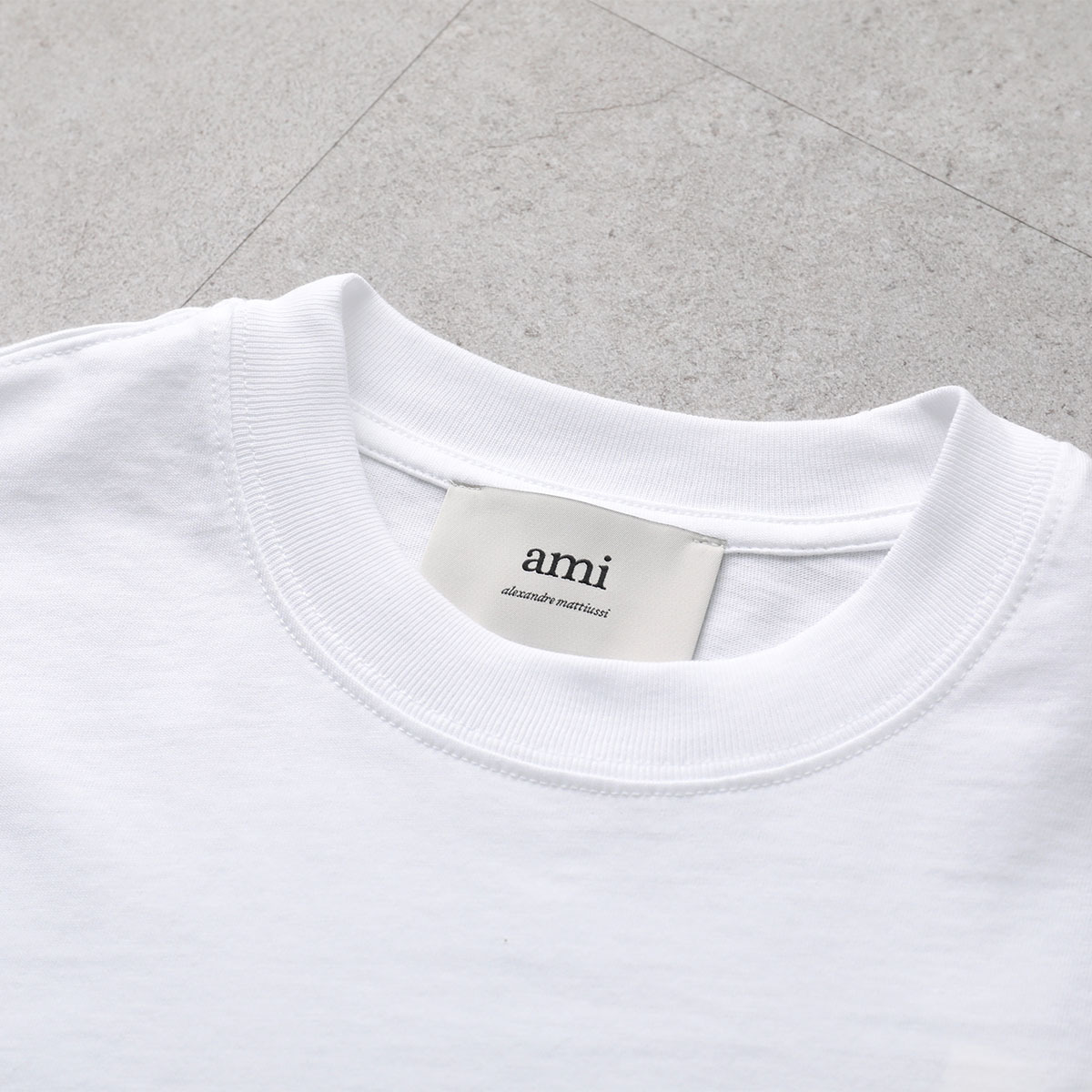 AMI PARIS（アミ パリス） Tシャツ BFUTS035.724 ハートロゴ