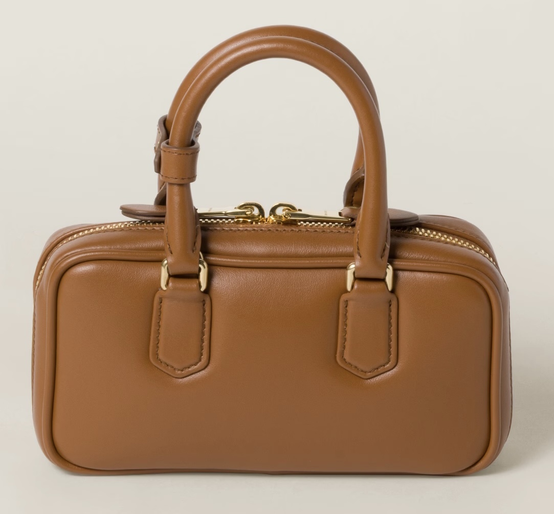 ミュウミュウ 【MIU MIU】2025新作 アルカディ レザーバッグ